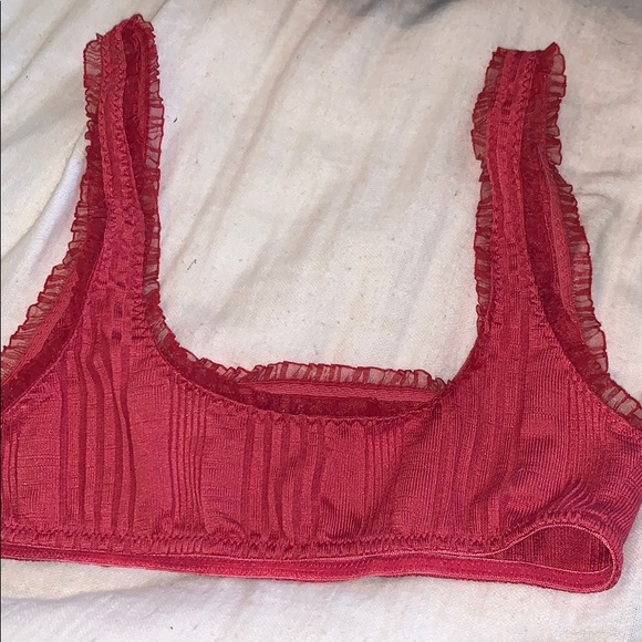 red frilly bralette - Picture 2 of 2